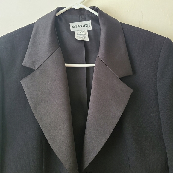 HOLT RENFREW Black Blazer size 8 - Picture 2 of 3